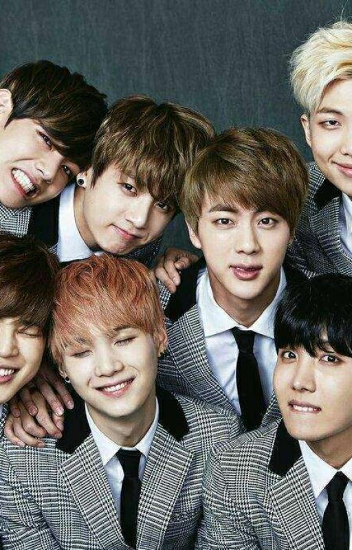 В Одном Доме С BTS
