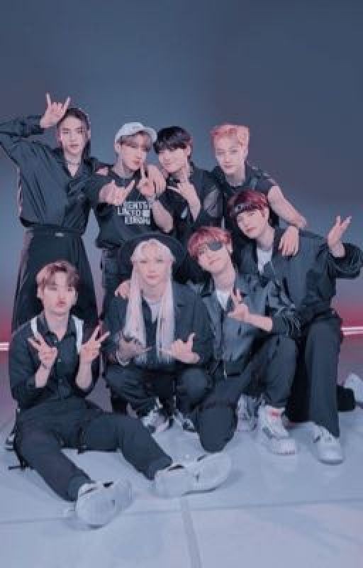 реакции stray kids