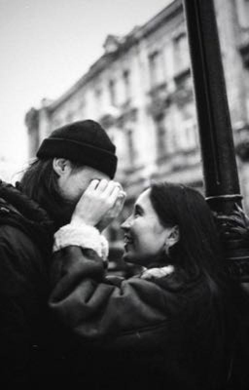Помню лишь твои голубые глаза