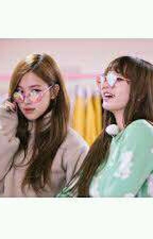 Rose and Lalisa in their dream