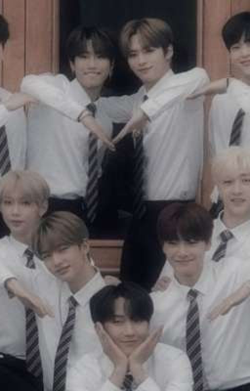 реакции Stray Kids  и зарисовки