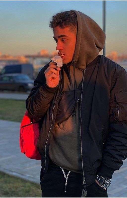 Ты Блогер а я  