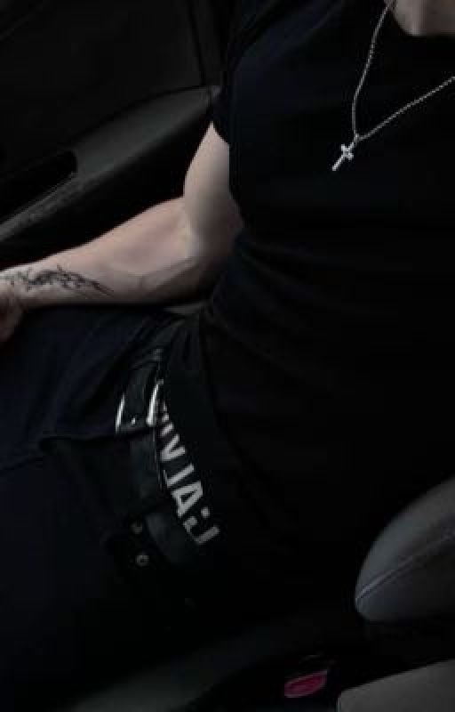 Строгая нежность🖤