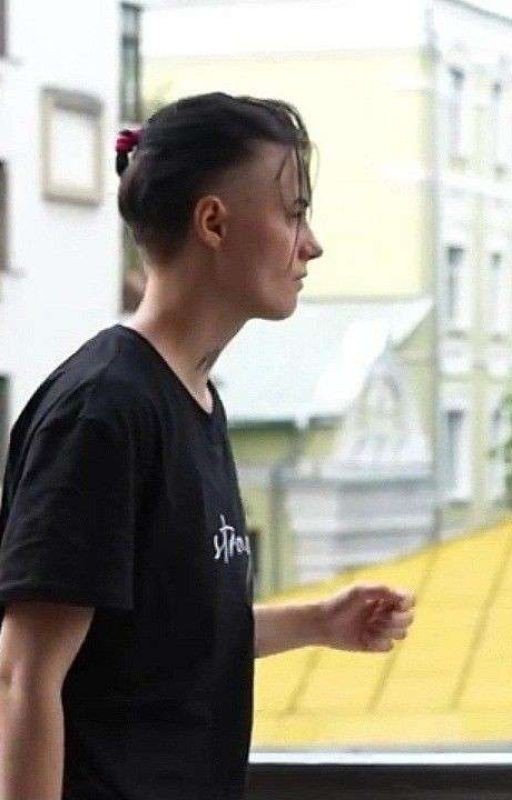 любовь - не только 2 живых людей
