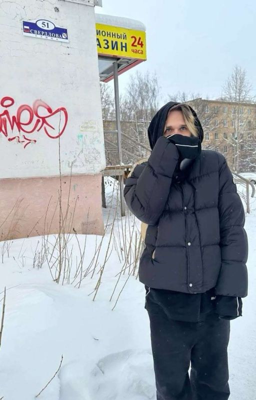 Я по ночам с другой, но мне снится лишь наш июнь
