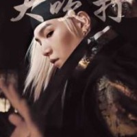 vikylia-min