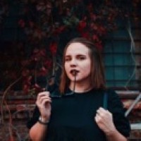 taya-burton