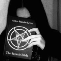 satanas-01