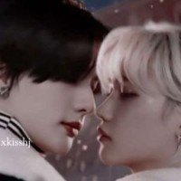 hyunlix-tpoi-top