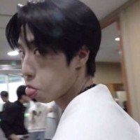 stay-skz143