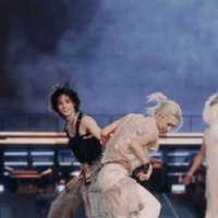 hwang-yuri2000