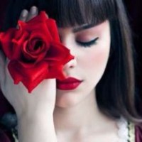 elle-tahir